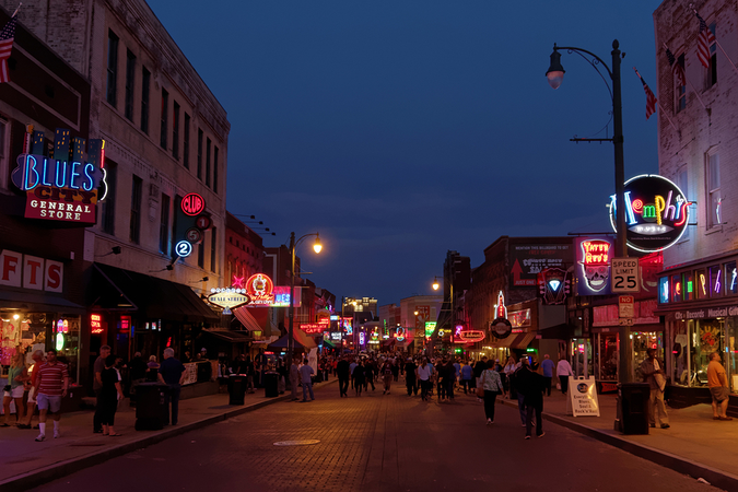 Famous Beale Street scene at night – the best of Memphis nightlife